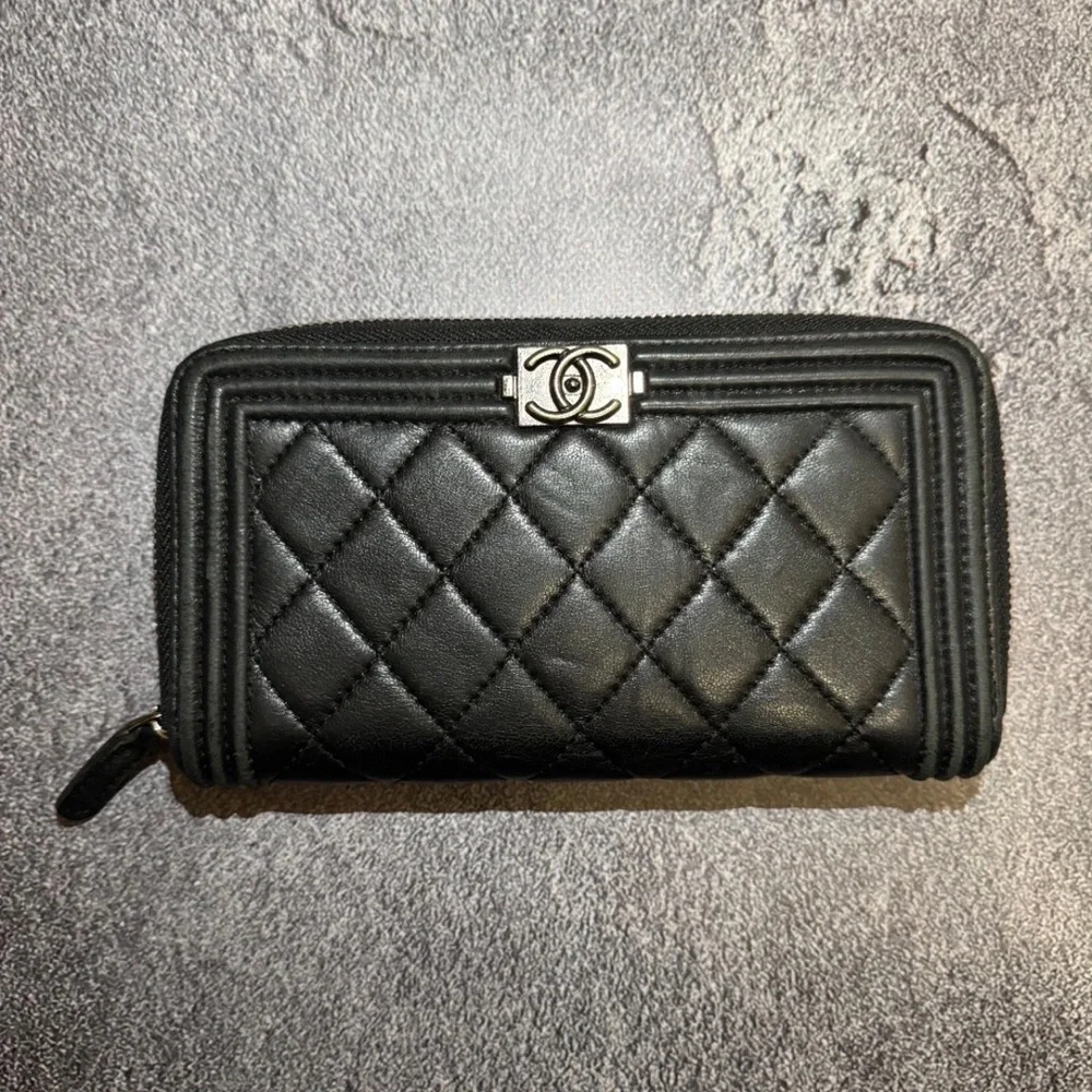 CHANEL Black Boy Zip Around Quilted Leather Wallet - Picture 4 of 15